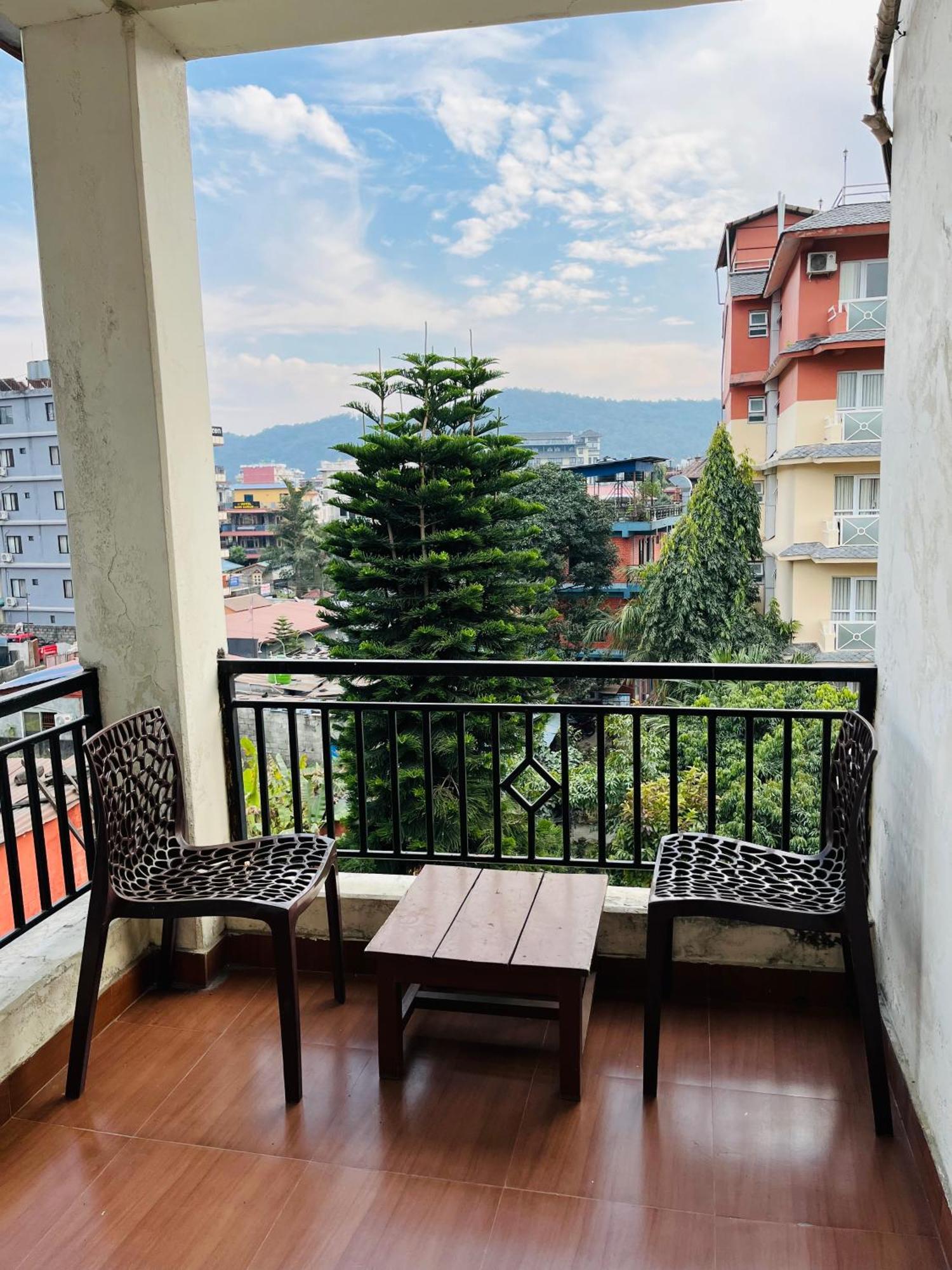 Butterfly Lodge Pokhara Dış mekan fotoğraf